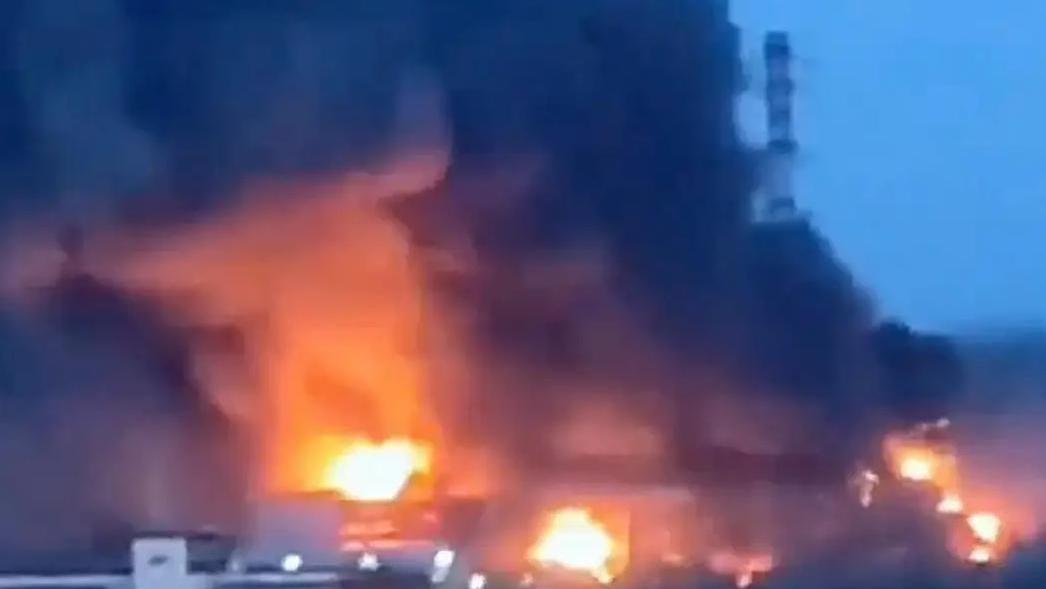 乌克兰遭袭击，有火电站陷入瘫痪，引发大规模停电