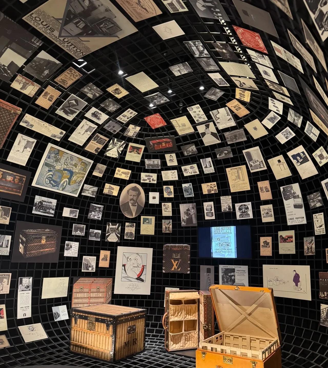 上海LV“路易号”里面展览，商铺，cafe一应俱全，还有很多名人名流在里面，你们