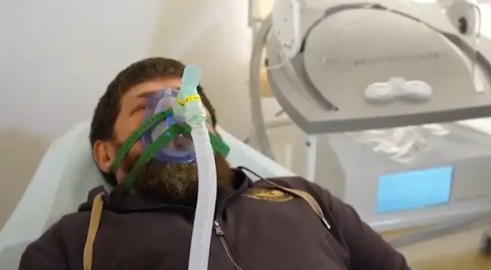 卡德罗夫溺水险些丢掉性命，俄媒突然想起，几个月前他与普京爆发的重大分歧！

车臣