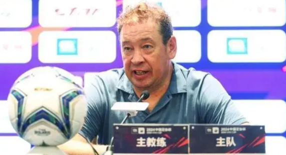 国足又要开始选帅了。原本以为战胜印尼和巴林，国足可以直通世界杯。没想到对阵沙特和