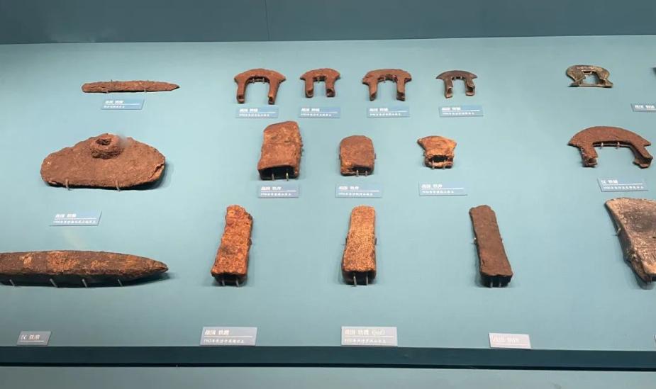 古代铁制农具种类及其功能变迁研究
铁器的广泛应用是古代农业生产力提升的重要标志，
