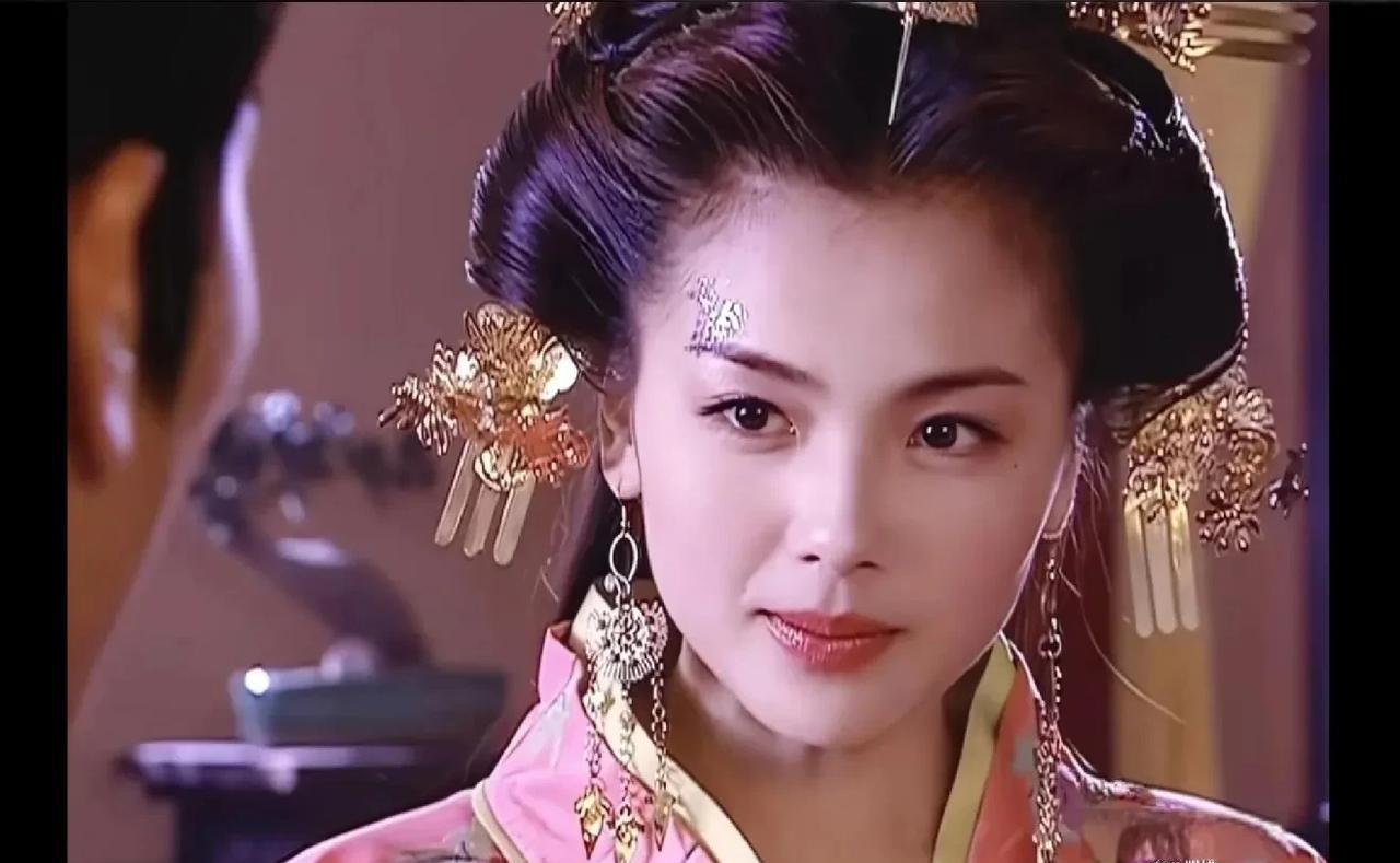 花蕊夫人真够无耻，自己苟且偷生，凭什么要求别人去拼命？自己都跟了赵匡胤，还说男人