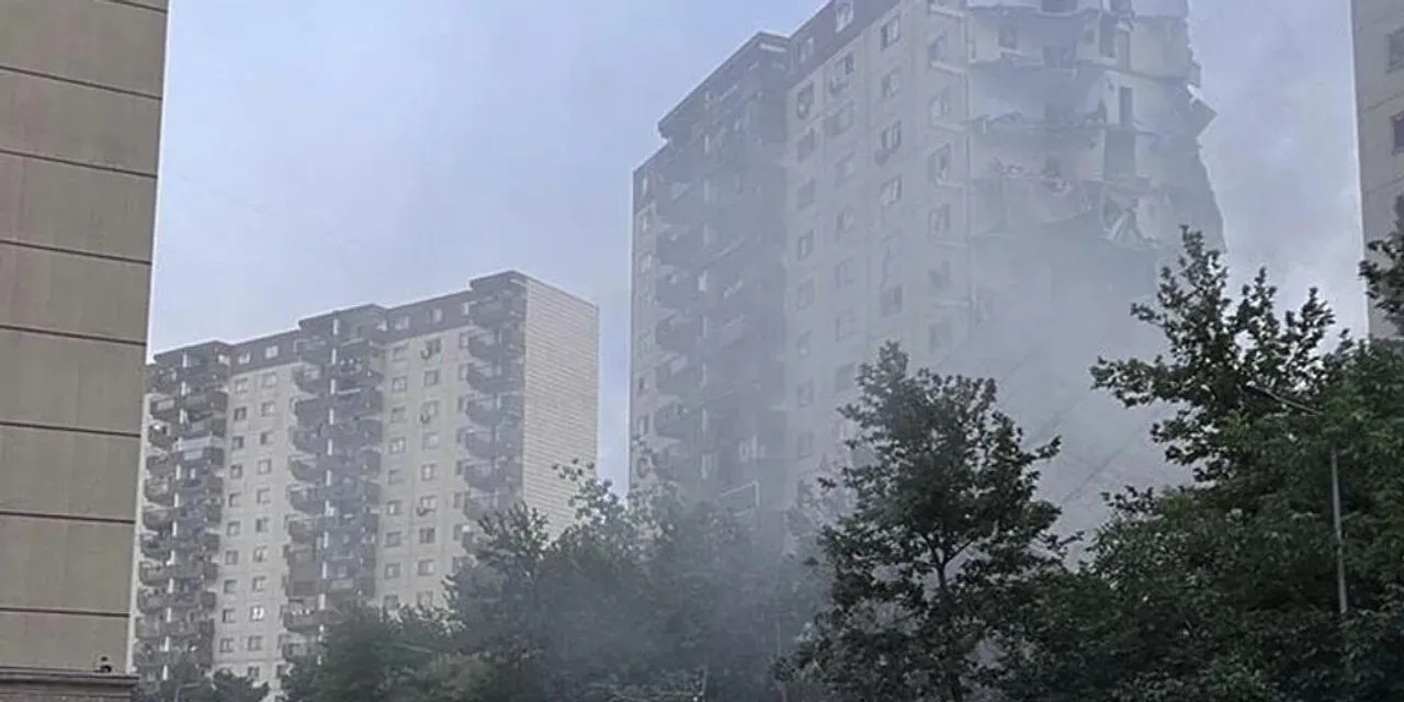 停火破了以色列又打伊朗了











刚说停火，那边就炸了锅！以色列国