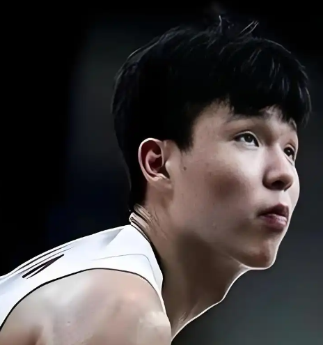 为什么杨瀚森近期常规赛被dnp？
他常规赛现在学的就是经验，说白了就是先干好中锋