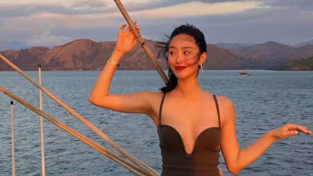 被日落溺爱的游艇时刻～