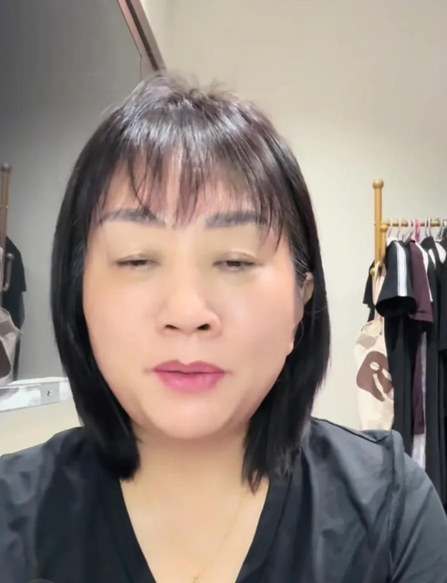 谢清帅妈妈抑郁症复发，视频中怀念自己的妈妈，网友心疼。



近日，谢清帅及其母