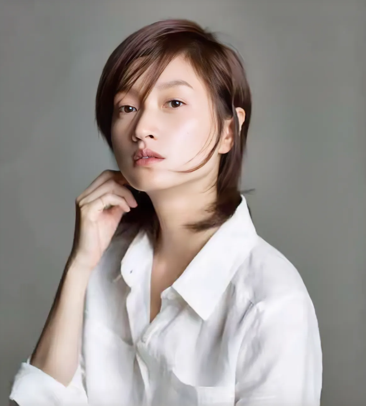 沈佳妮，170cm，朱亚文的老婆！