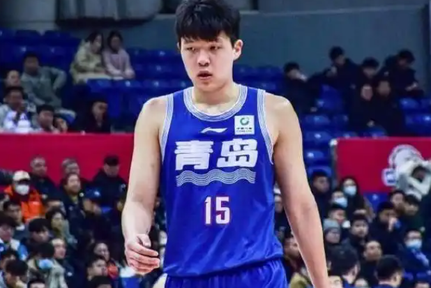 恭喜“小杨哥”杨瀚森以第16顺位被开拓者选中，正式登陆NBA，成为姚明、易建联之