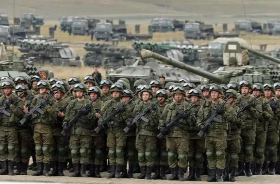 俄罗斯在乌东边境增兵十万，我忍了，普京签署核武库扩建令，我也忍了，但是万斯扬言为