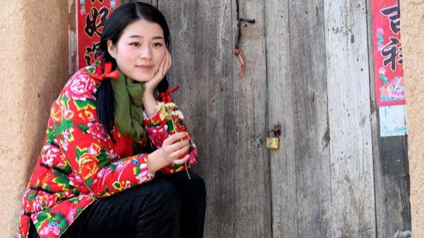 农村嫁到城里我和公婆同住，总感觉高攀，直到公婆出现在我家地头