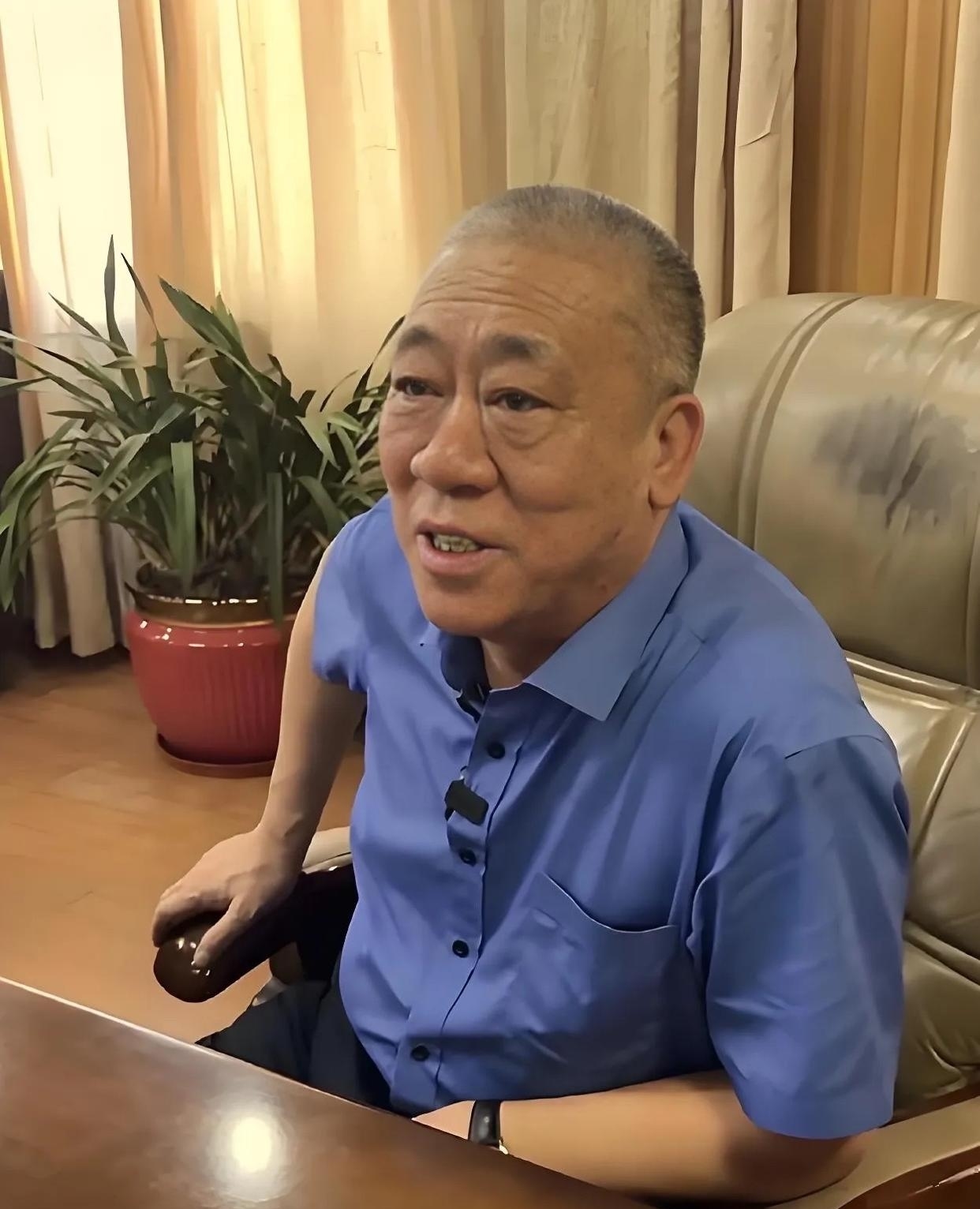 最近，河南矿山集团的崔老板可是火出圈啦！他大手一挥，花了上千万引入 1000 多