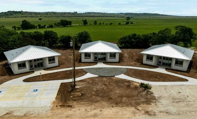 ICON联合德州农工大学完成3D打印学生住宅建设