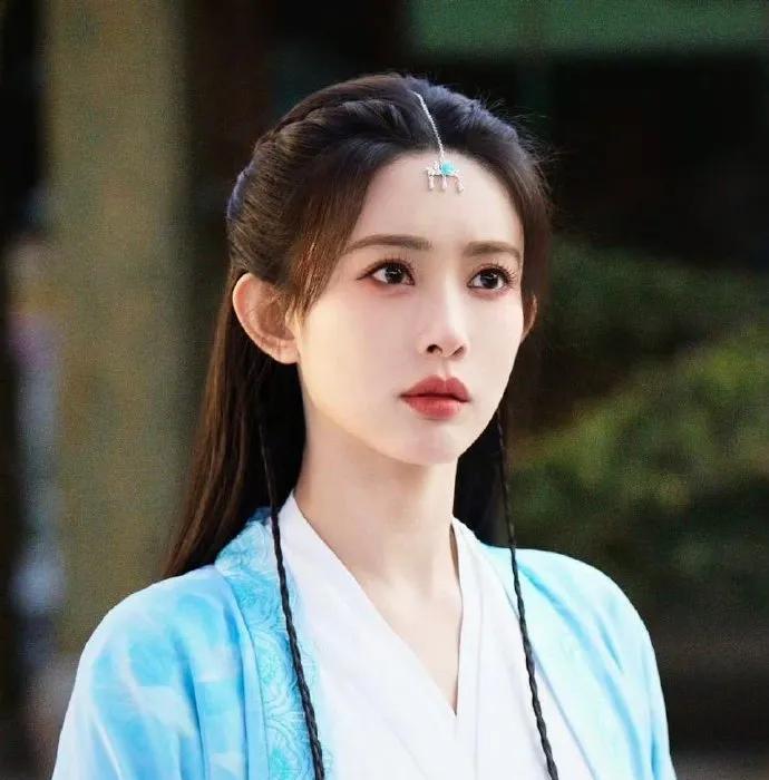 #浓颜淡颜双杀！孟子义陈都灵同框，《华山论剑之九阴真经》定档0726
对于广大颜