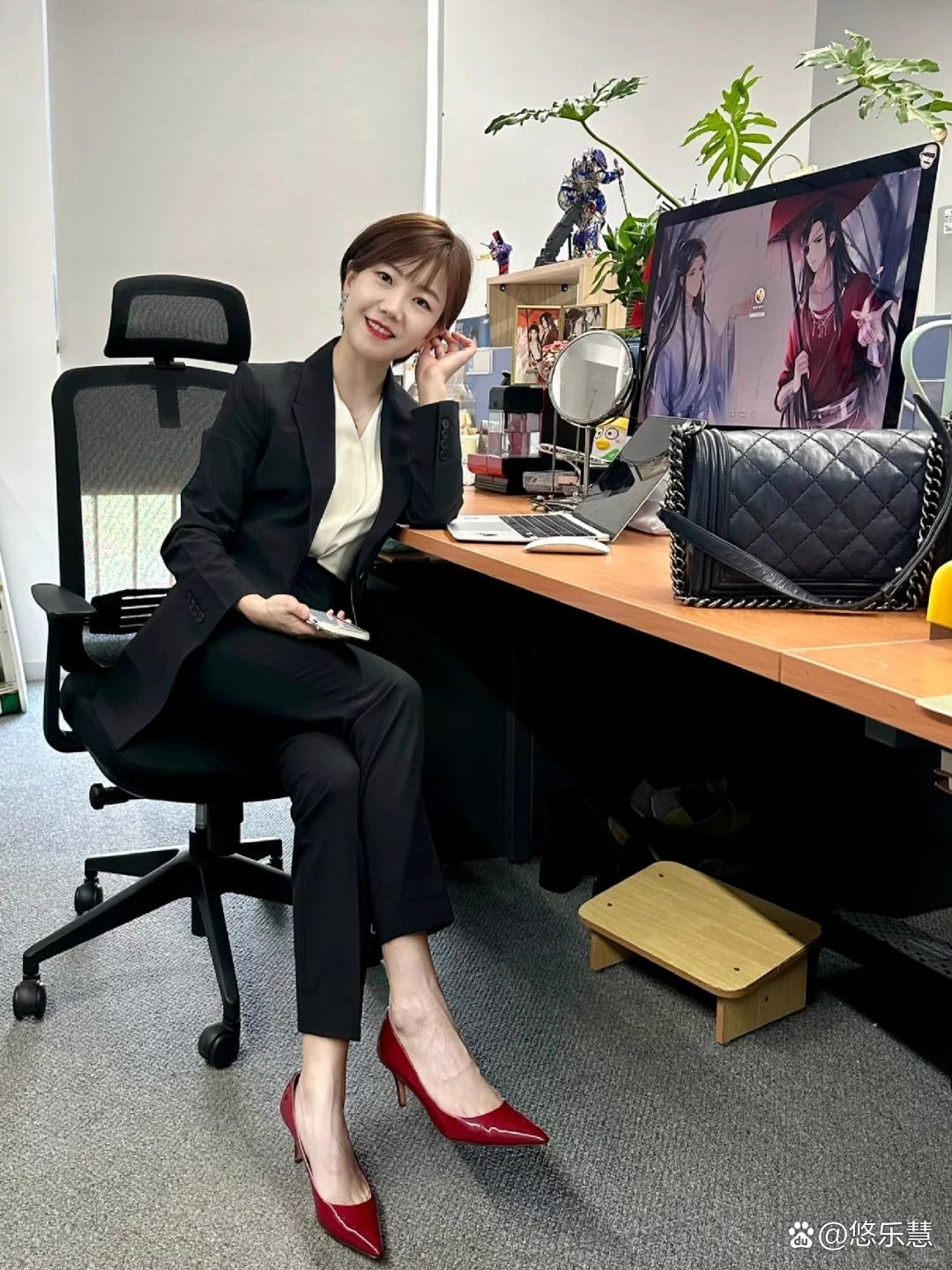 努力学习一项新技能，过程中困难重重，无数次想要放弃。但当终于掌握了关键步骤，看到