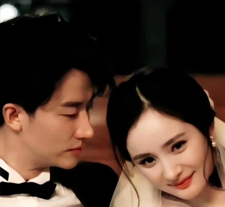 杨幂甜蜜时刻，幸福满满💕