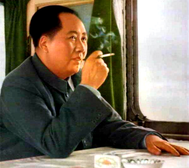 九一三事件前，有人说毛主席的专列碍事，让他赶紧开走