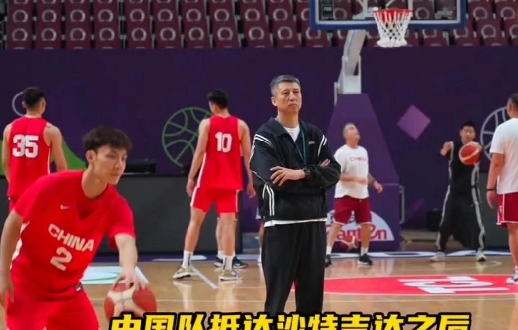 徐杰和张宁也太敬业了吧！
虽然这次亚洲杯，徐杰和张宁最终遗憾落选，但是他们并没有