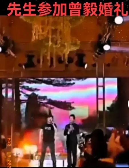 这是2011年刀郎参加歌手曾毅婚礼时的情景，当主持人问：中国歌坛的一把宝刀是谁的