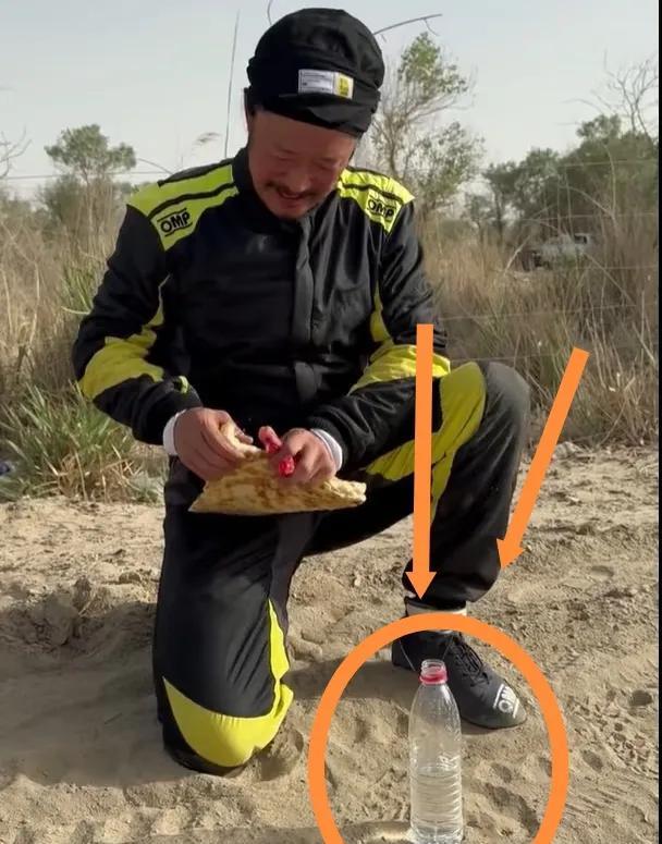 什么是专业？
吴京用一个细节告诉所有人：这就是！
吴京在跨界环塔越野发视频时，就
