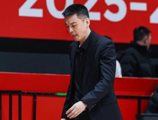 CBA常规赛，辽宁男篮将主场对阵广东。赛前，辽宁队主教练杨鸣接受了媒体采访。
杨