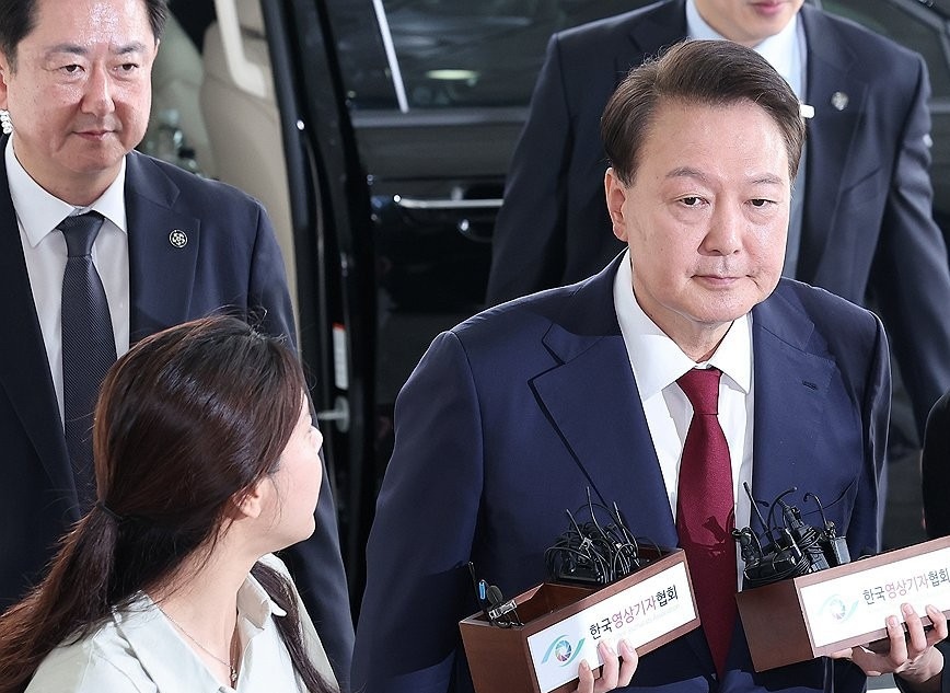 韩国前总统喊冤：我肝不行了











啥？韩国前总统被抓了，还说自己