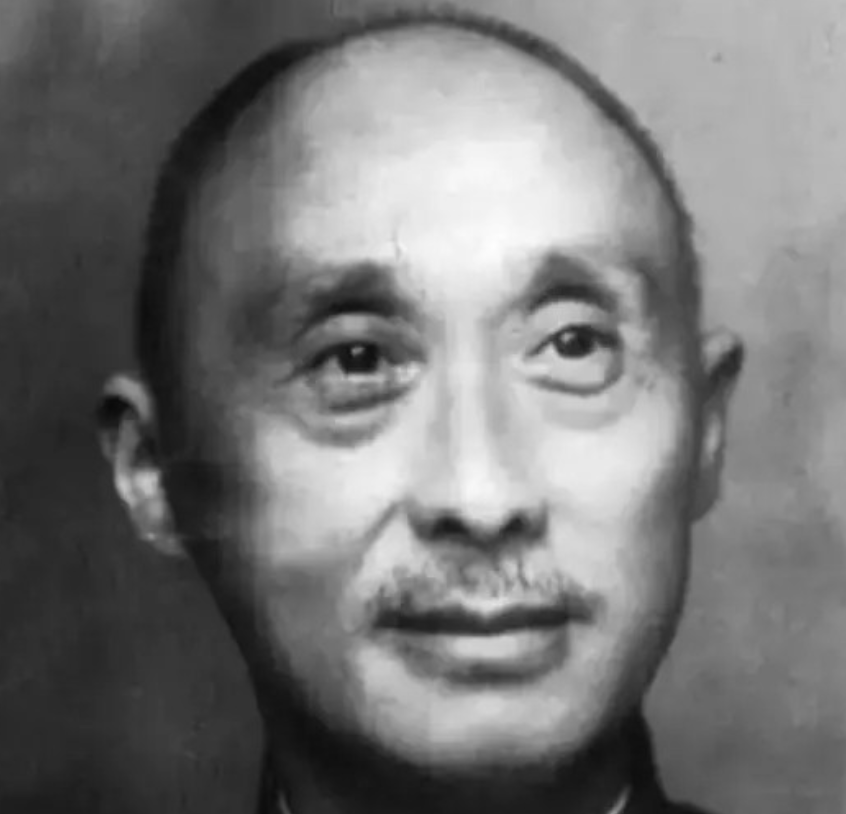 1948年，曾经开着汽车在光天化日之下奸淫妇女，活生生踢死佣人的国军中将王泽浚，