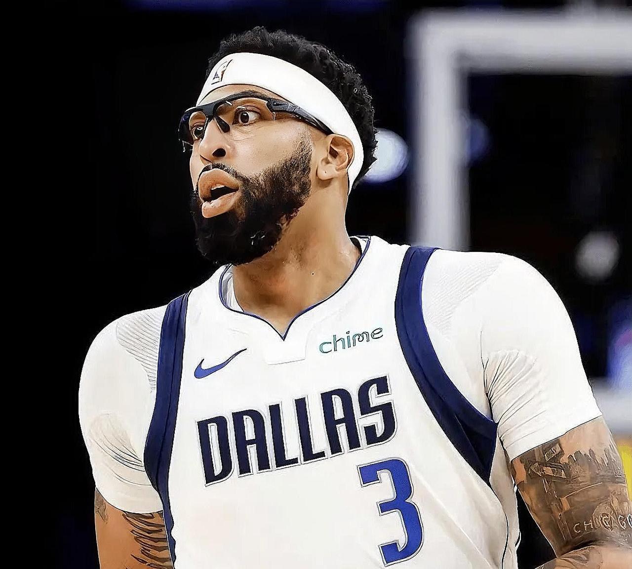 公牛正在探索得到浓眉，全联盟颤抖吧！
据ESPN记者Jamal Collier报