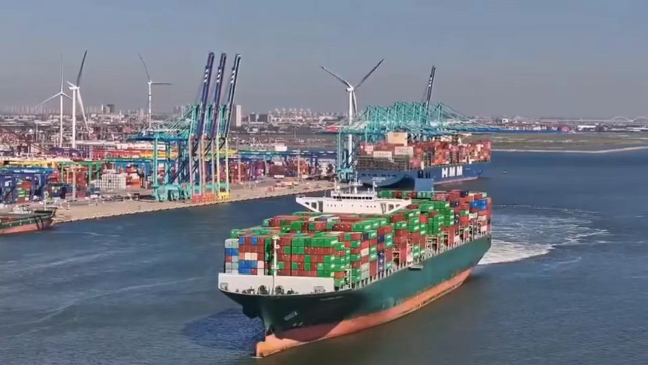 关税战重压下：加拿大在中方反制生效前的“急刹车”
 
在中方对加拿大实施的惩罚性