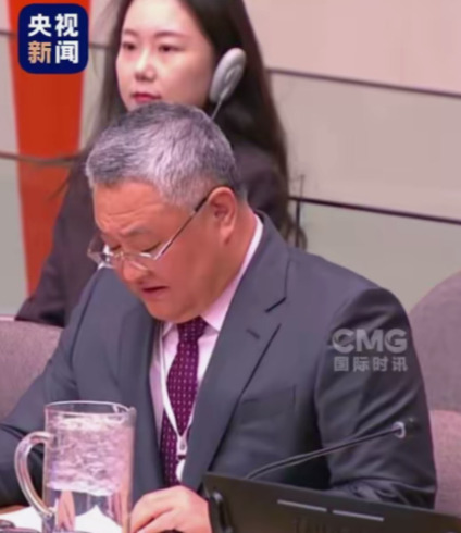 八十多国聚一起要反霸权











天呐噜！你绝对想不到，那帮被欺负惨