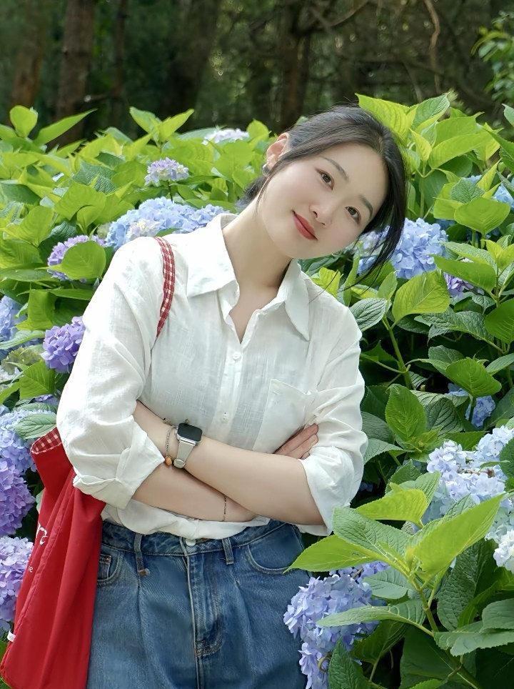 #女生如何穿搭看起来时尚更有品味呢#