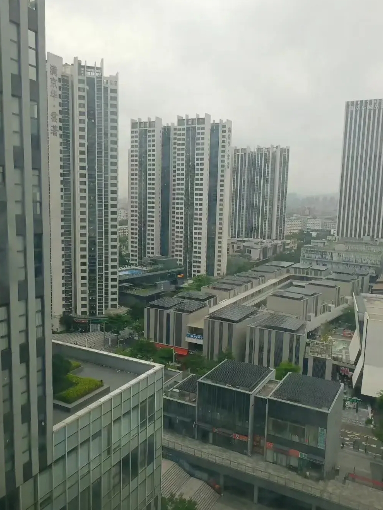 国家也知道大家都日子不好过，今年的福利政策特别的多接二连三的来。
1.家电数码国
