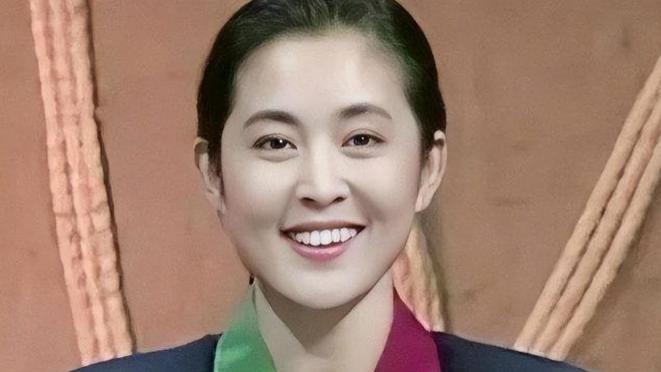 如今再看迟蓬倪萍：没想到这对将近50年的老闺蜜，友谊如此感人