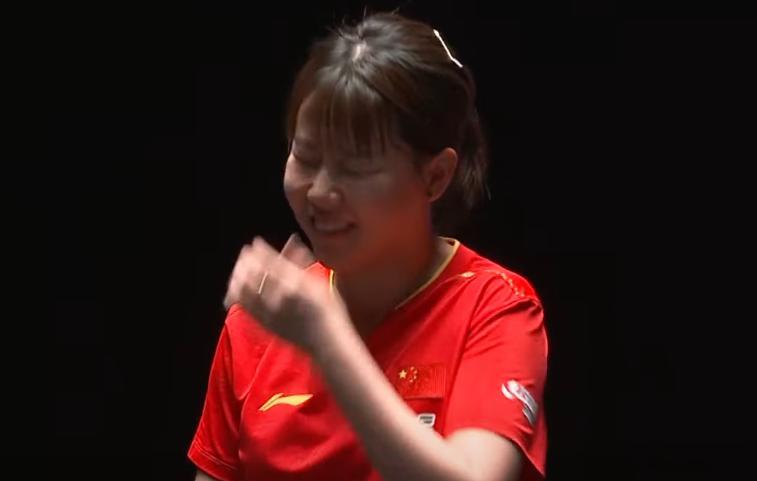 王曼昱9:0开局，同同笑场了，这是放弃了吗？
昨天同同和韩莹打了一个半小时，
今