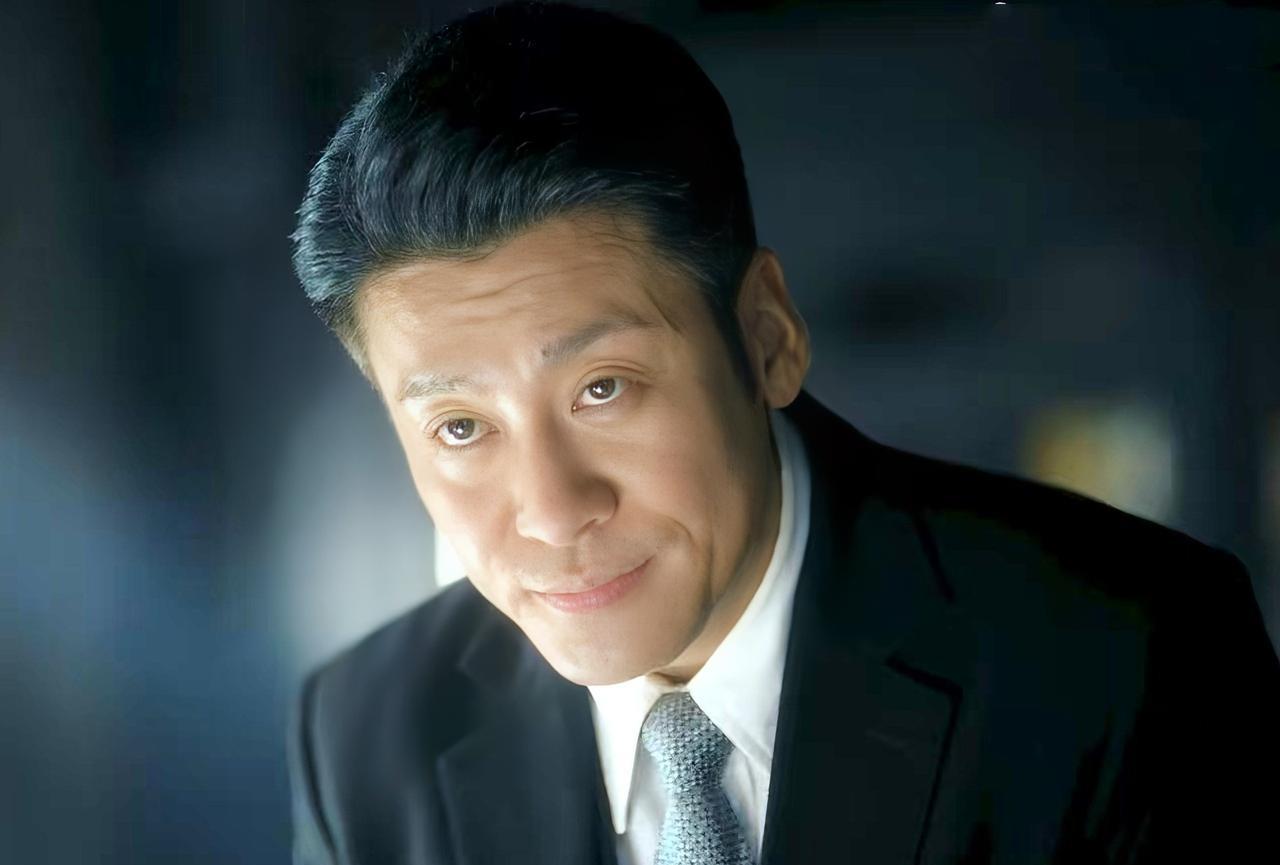 《潜渊》：代号为骨蛆的特务到底是谁？嫌疑最大的不是崔默！
徐文肯定不会是骨蛆，原