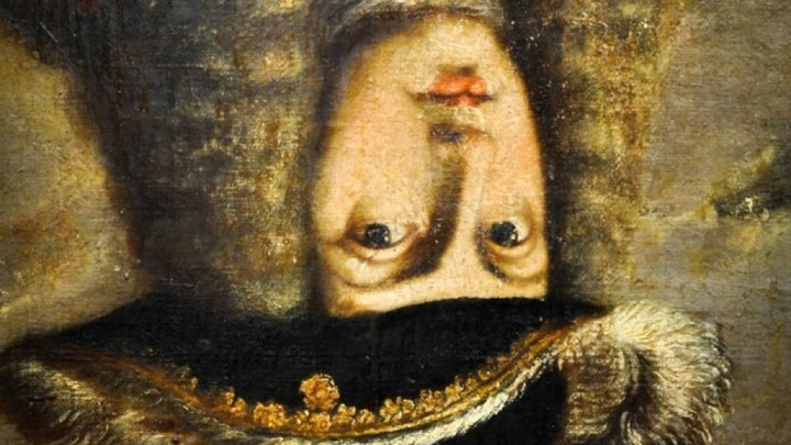 为何腓力五世国王的肖像画被倒挂陈列？