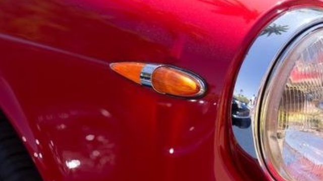 车灯乱用，比远光更“亮”的是你的素质！