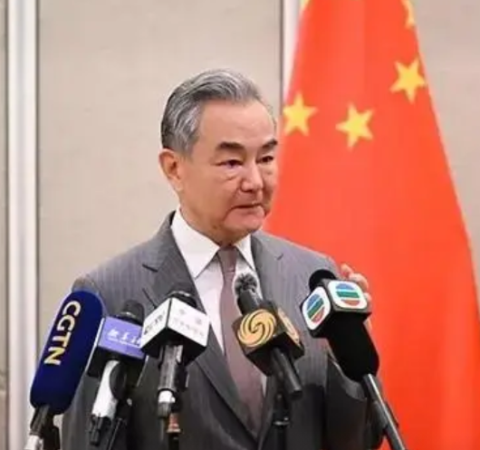 凭借中国现在的实力，改变世界秩序还做不到，但是对建立什么样的亚太秩序还是有一定发