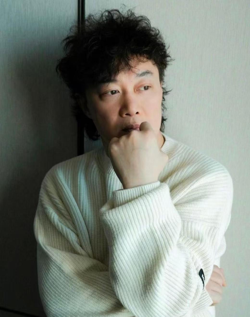 我发现，娱乐圈的继承者们越来越多了。
前有黄磊和孙莉女儿黄多多被曝要和王一博合作
