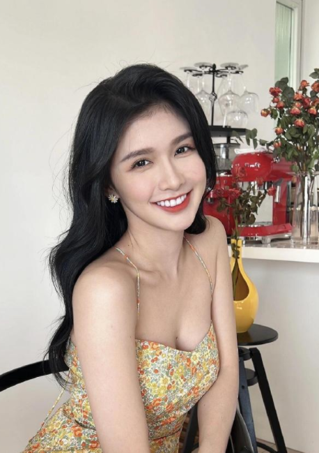 许杨玉琢的可可爱爱，这组妆造还是很不错的！