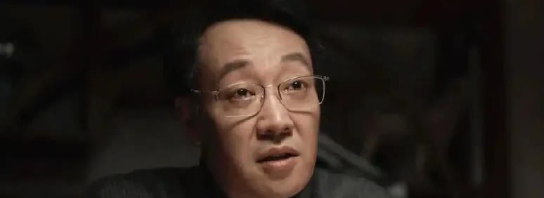 《护宝寻踪》里的穆见晖虽是文物贩子，赚着脏钱，却让人讨厌不起来。我是不是有问题呀