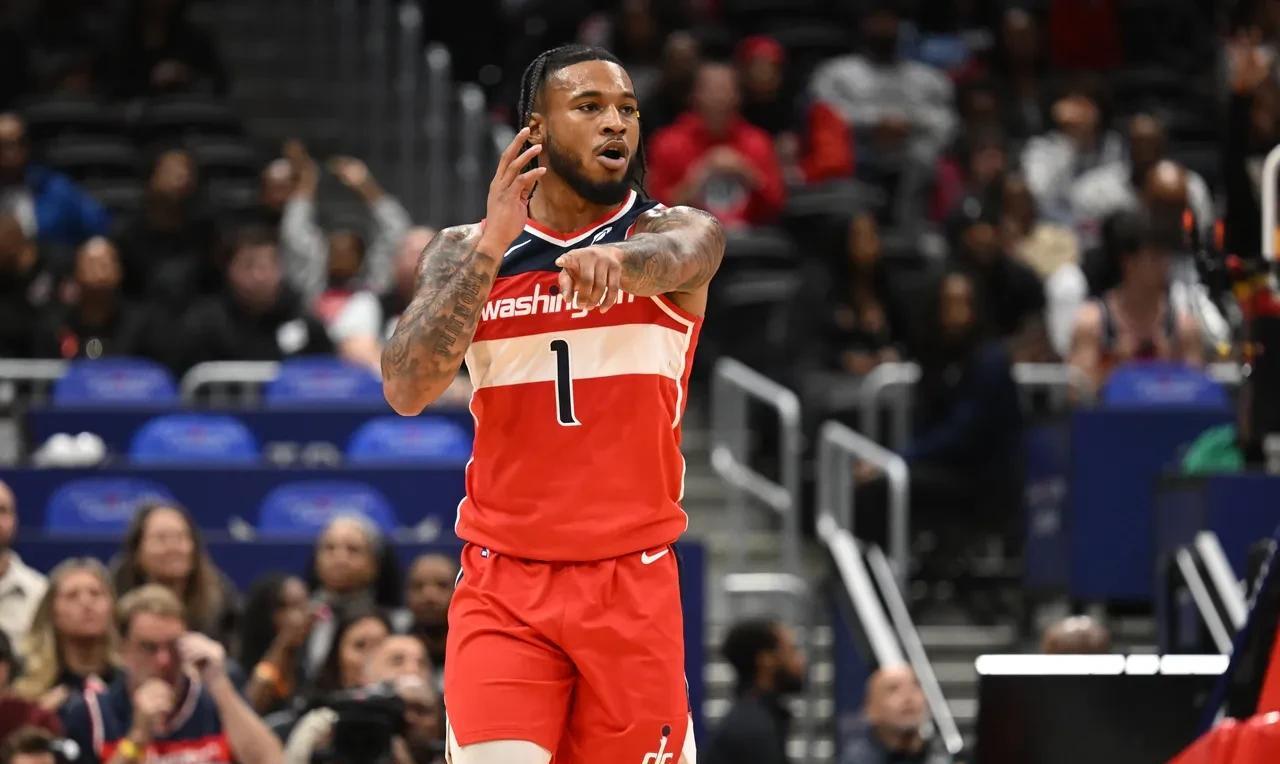 惠特莫尔会为自己鲁莽决定而后悔
杜兰特为夺冠大幅降薪续约，这让火箭队在薪资上更加