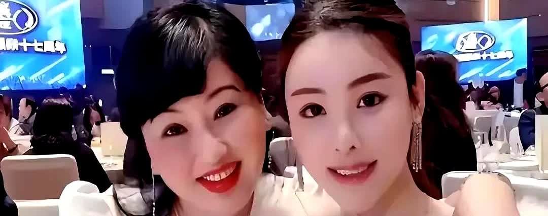 蔡天凤的妈妈还是很负责任的，就算邝广智一家害了蔡天凤的命，邝广智跟蔡天凤的一子一