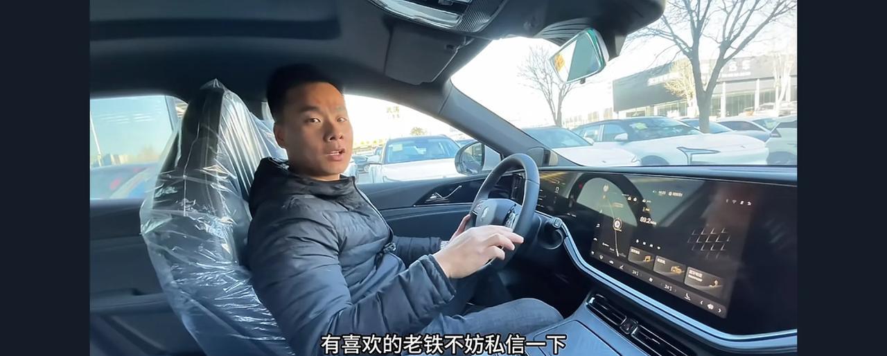 恒驰还是完成了许老板提出的目标
（恒驰5上市）
这经销商真大气，一口气拿了30辆
