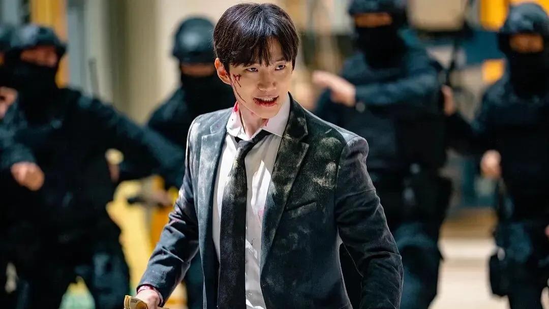 Netflix《现金英雄》：“钞”能力也失灵的韩式英雄剧？