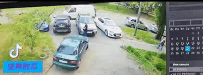 征兵车一来，乌克兰人撒腿就跑











太让人震惊了，乌克兰街头现在