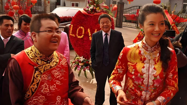 演员车晓离婚14年后，一人住北京大别墅，43岁单身未育