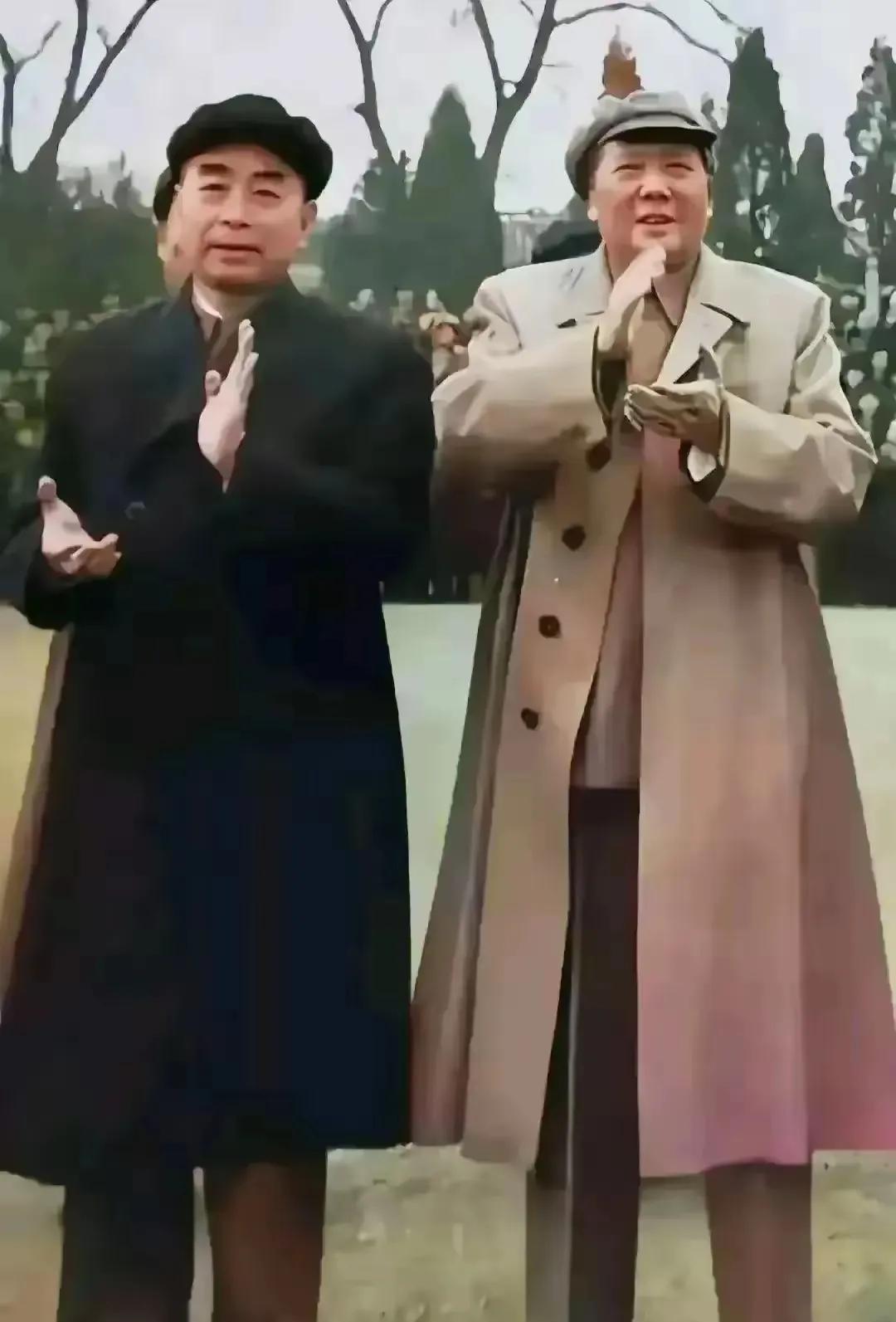 中华伟人，民族福星，          福耀中华，民族复兴！       [玫瑰