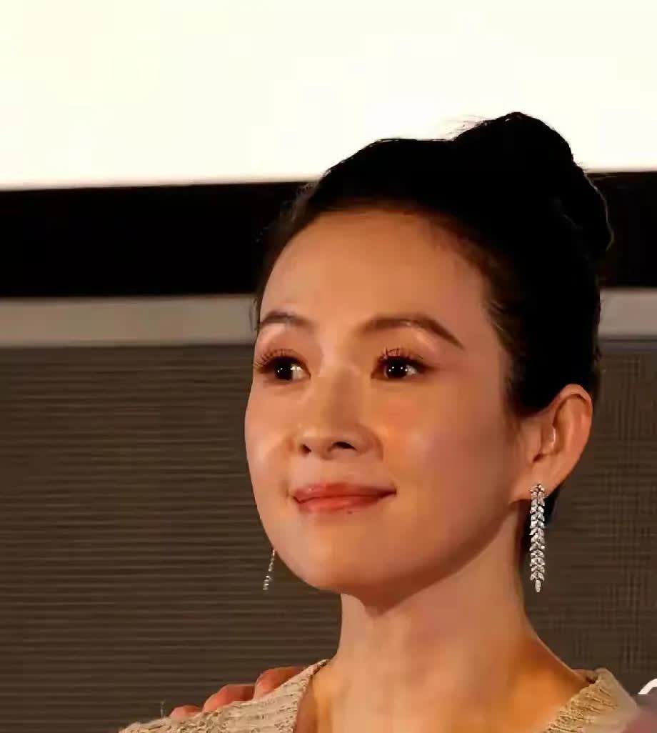 汪峰，对宁静耍的这点小把戏，应该是气章子怡呢，只能说明汪峰心中章子怡的魅力仍在，