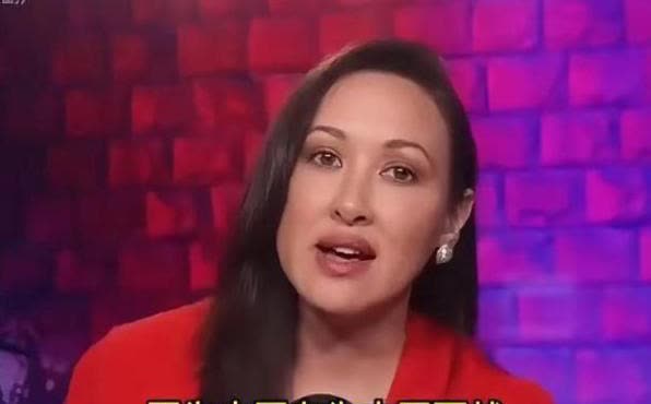 美国人也觉醒了！美国女主播不顾风险，用一句话来阐明美国的现状！
 
就在最近