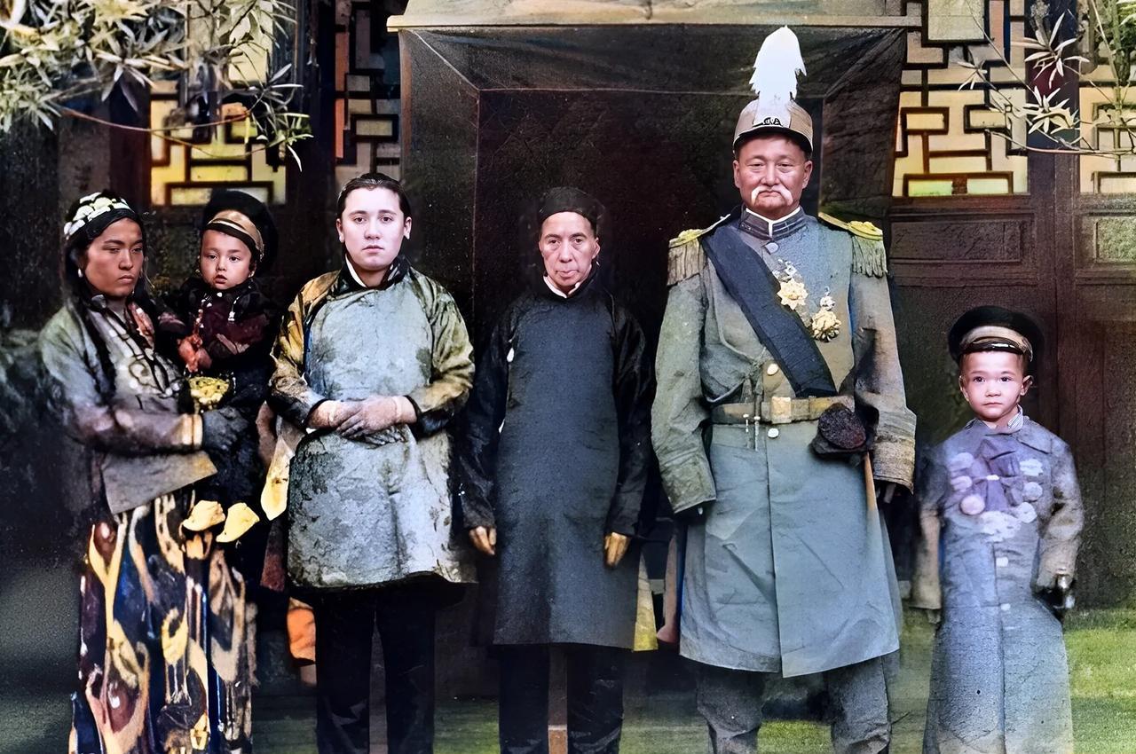 这才是马福兴的真实长相，大家看看吧！这可不是演员饰演的，而是货真价实的历史珍品，